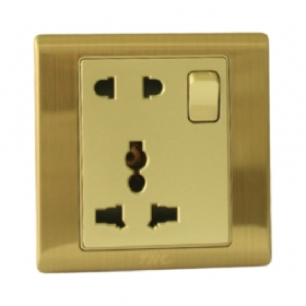 Ổ cắm 2 và 3 chấu có công tắc an toàn